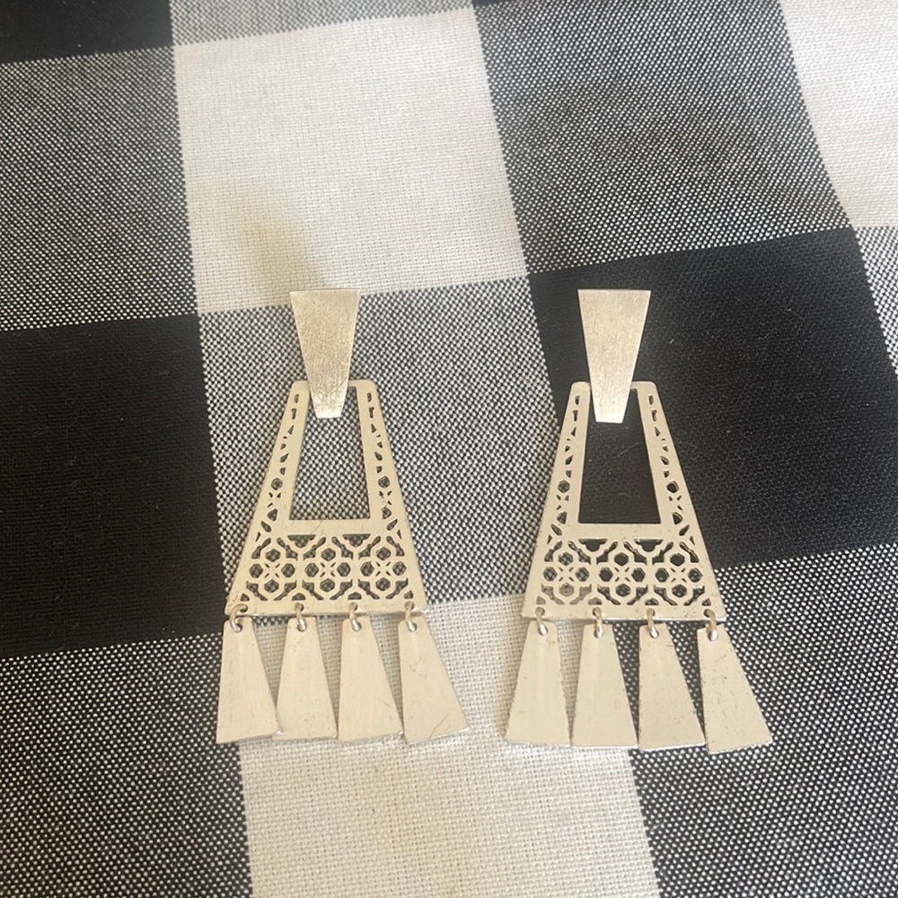 Kendra Scott silver filigree earrings